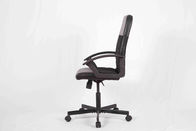 Ghế văn phòng da màu đen với khóa kéo bằng tay, ghế có thể xoay được bằng máy tính